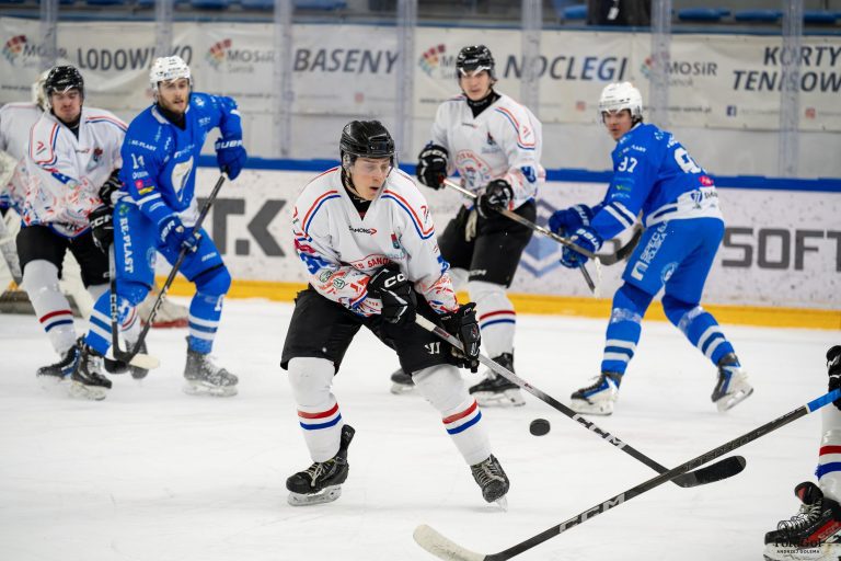 STS Sanok vs Unia Oświęcim (0:7)